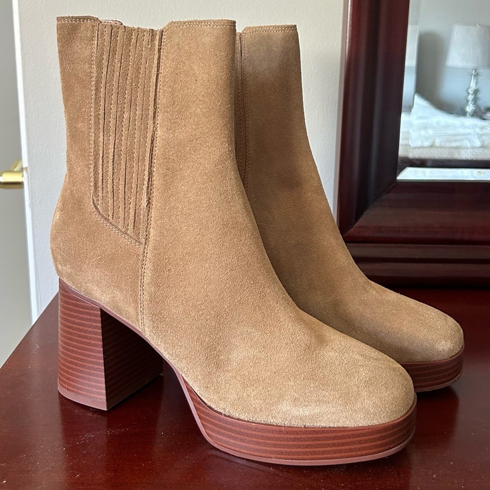BRAND NEW Nine West boots
